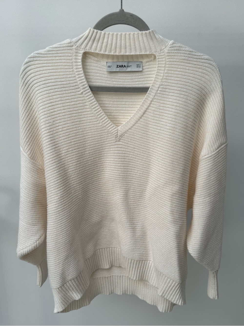 Zara Knit Oversized Keyhole‎ Sweater in White, Size S